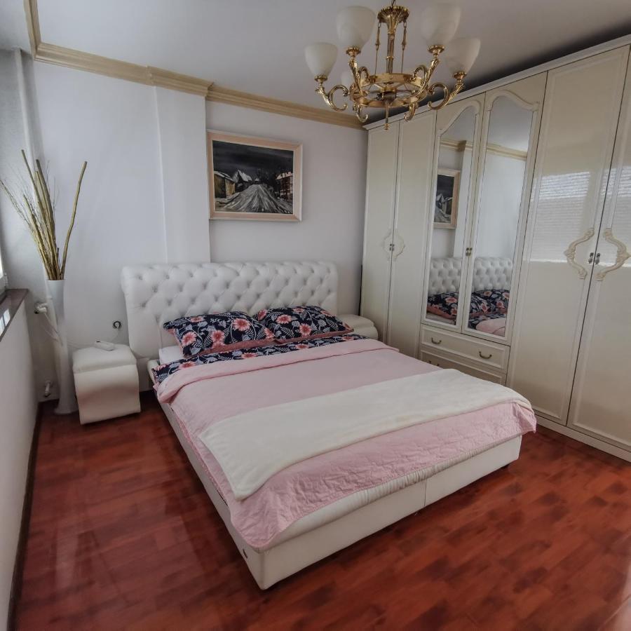 City View Apartment Μπάνια Λούκα Εξωτερικό φωτογραφία